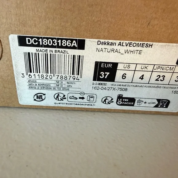 Women's VEJA Dekkan Trail Shoes - Picture 11 of 11